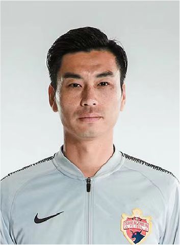 黑丝美女被c视频